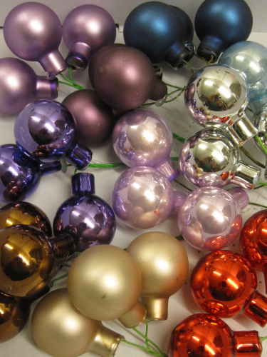 24 Weihnachts-Kugeln aus Glas,gemischt,Ø 25 mm,Farbe bunt gemischt,am Draht